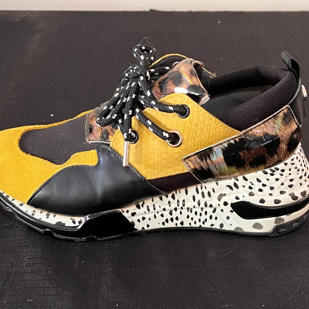 Steve Madden | Leopard Print Sneakers | Size 8 - Picture 2 of 3